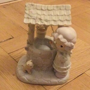 Precious Moments music box Wishing You Were Here